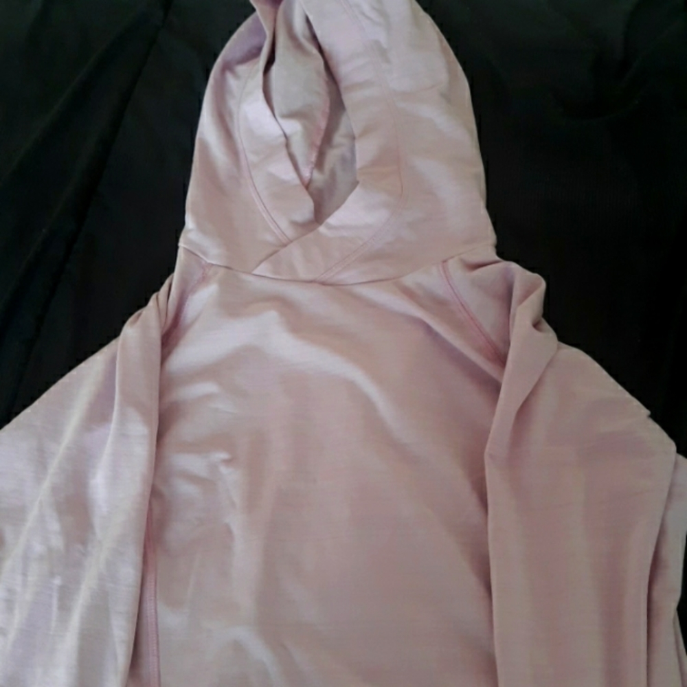 Sports wear pullover